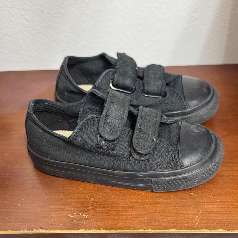 Toddler Converse All Black Velcro Sneakers